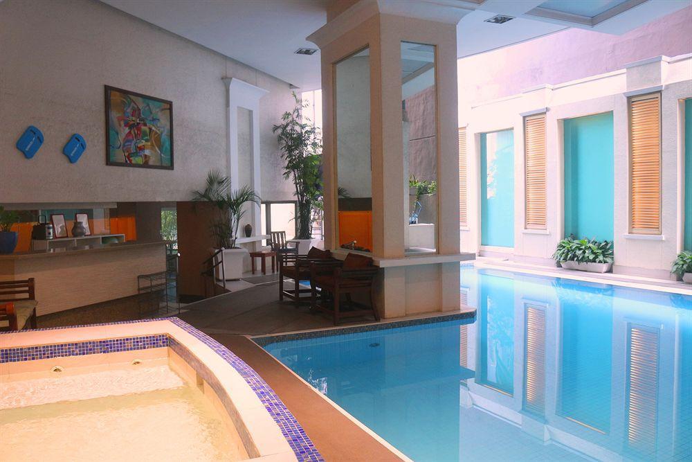 Discovery Suites Manila, Philippines Pasig City Bagian luar foto