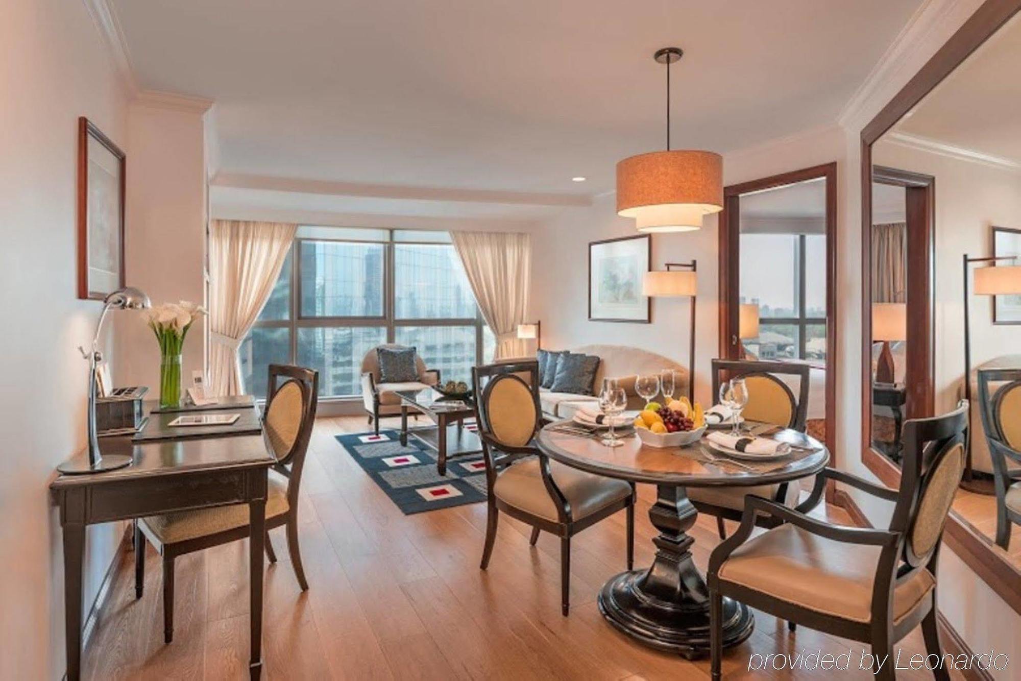 Discovery Suites Manila, Philippines Pasig City Bagian luar foto